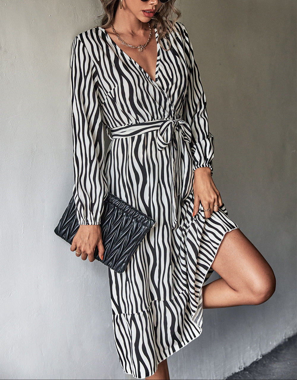 Fashion Classic Cross V-Neck Midi Dress
